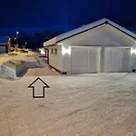 Apartment Northern Lights Midtgaard, Kvaloya Modern 2br, Free Parking Tromsø