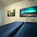 Northern Lights Midtgaard, Kvaloya Modern 2br, Free Parking 公寓 特罗姆瑟