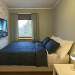 Northern Lights Midtgaard, Kvaloya Modern 2br, Free Parking