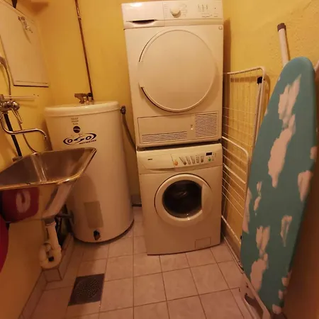 Northern Lights Midtgaard, Kvaloya Modern 2br, Free Parking דירה *