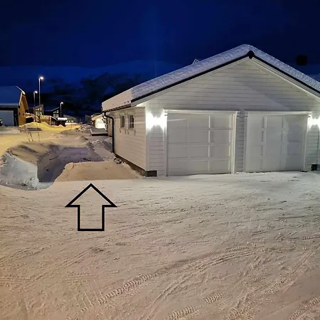 شقة Northern Lights Midtgaard, Kvaloya Modern 2br, Free Parking ترومسو