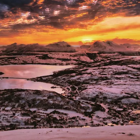 Northern Lights Midtgaard, Kvaloya Modern 2br, Free Parking * טרומסה