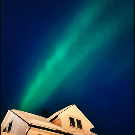 شقة Northern Lights Midtgaard, Kvaloya Modern 2br, Free Parking ترومسو