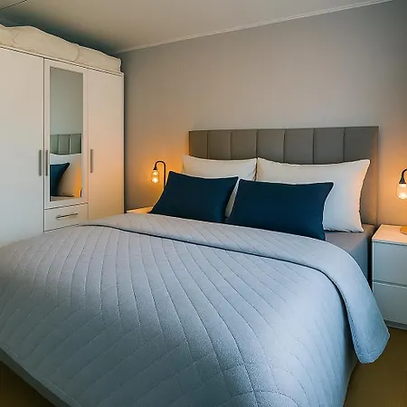 شقة Northern Lights Midtgaard, Kvaloya Modern 2br, Free Parking