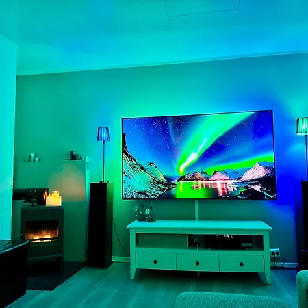 דירה Northern Lights Midtgaard, Kvaloya Modern 2br, Free Parking