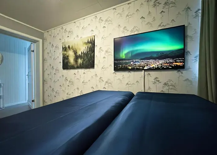 Northern Lights Midtgaard, Kvaløya Modern 2br, Free Parking Leilighet Tromsø